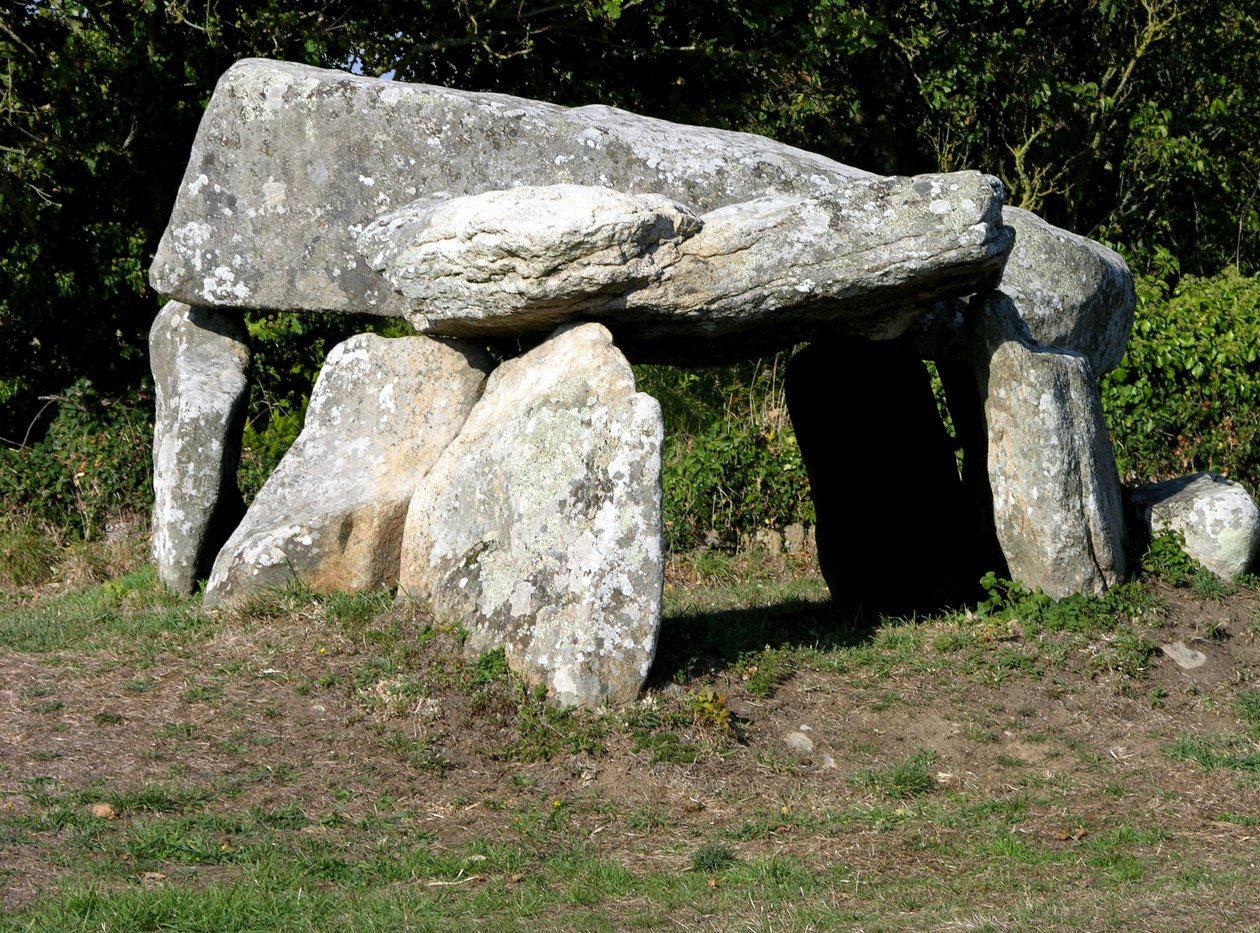 Pequeño dolmen de Megalithic