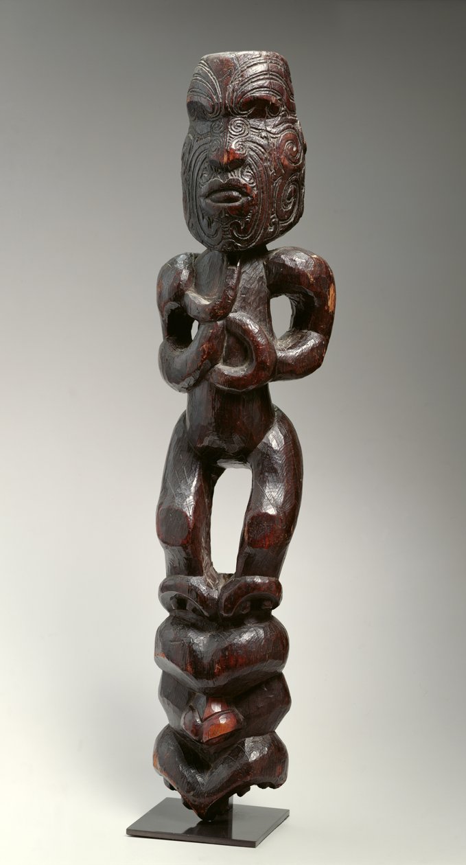 Figura de pie de Melanesian