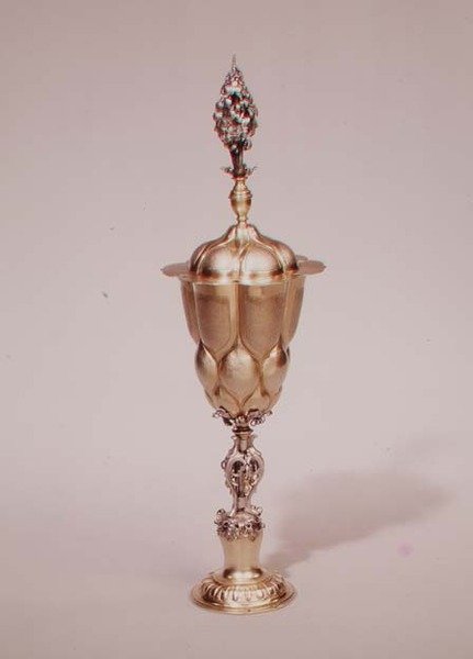 Copa lobulada con tapa, Augsburgo, c.1600 de Melchior Bayer