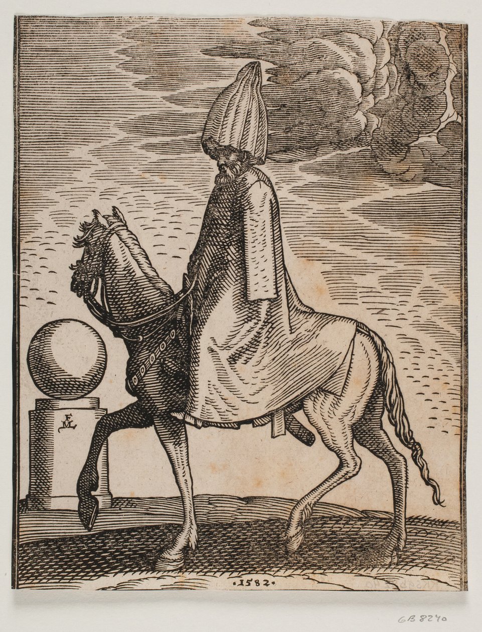 Jinete vestido con abrigo largo y tocado parecido a una calabaza, perfil hacia la izquierda; bajo la capa se vislumbra una espada; detrás de las patas delanteras del caballo se ve un pedestal cilíndrico que sostiene una esfera de Melchior Lorck