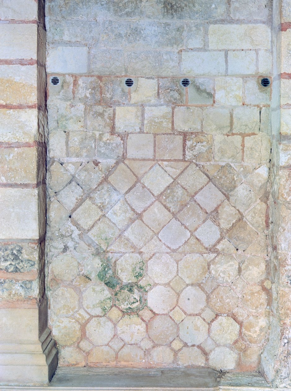 Detalle de la pared de la Cripta de San Pablo, c.634 d.C. de Merovingian