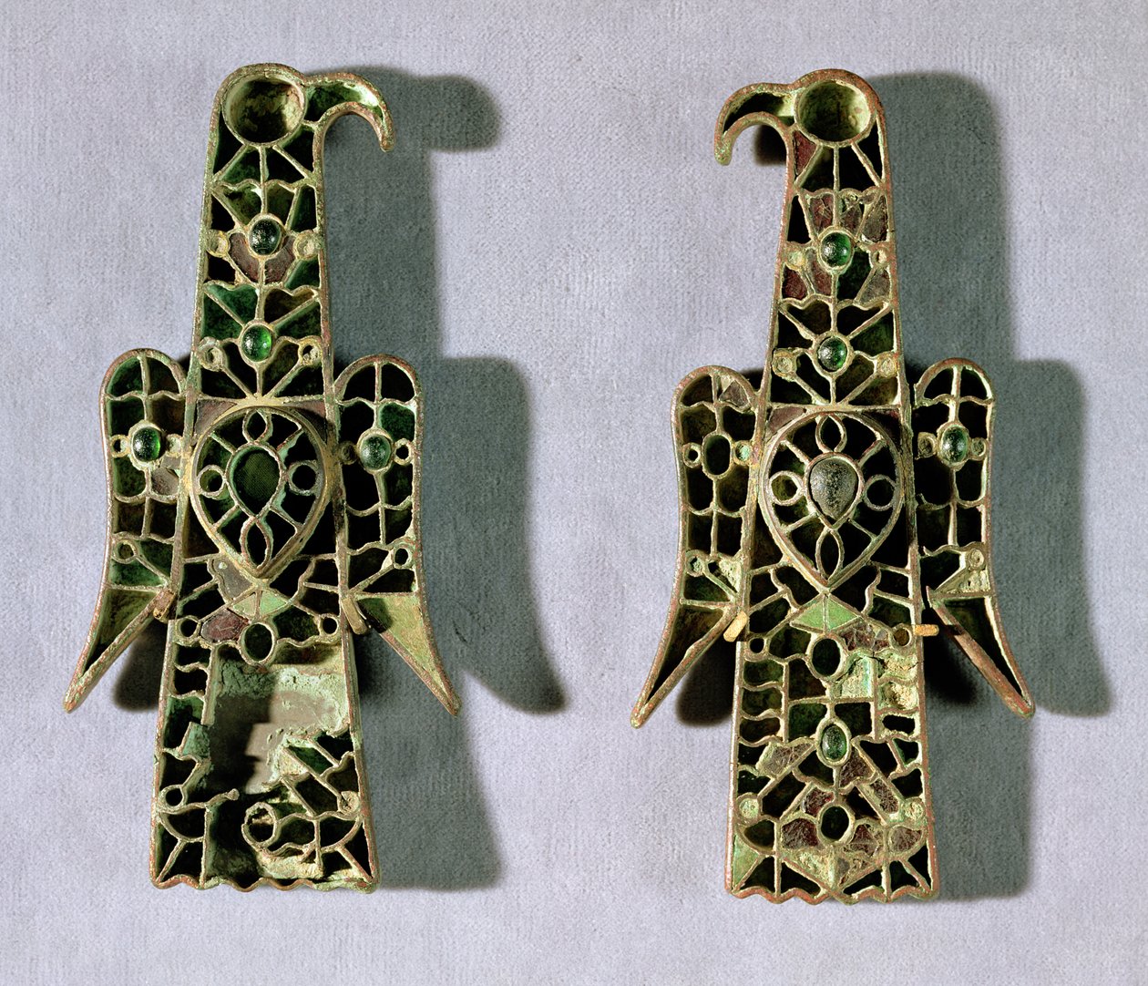 Par de broches en forma de águila de Merovingian
