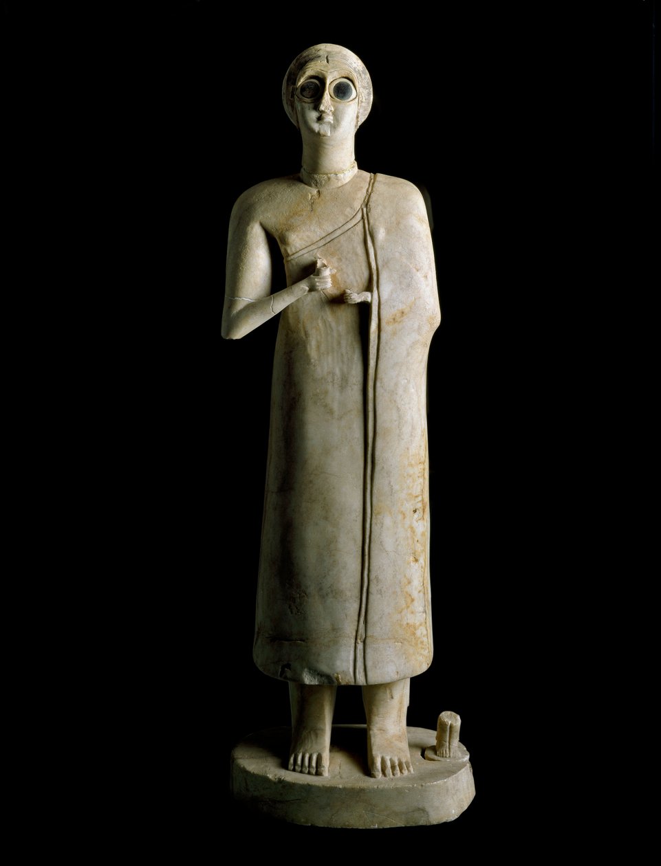 Arte mesopotámico: figurilla de mujer o diosa. Terracota, 3er milenio a.C. De Tell Asmar (Ehnunna en Mesopotamia) Dim. 59 cm Museo de Bagdad, Irak de Mesopotamian Mesopotamian
