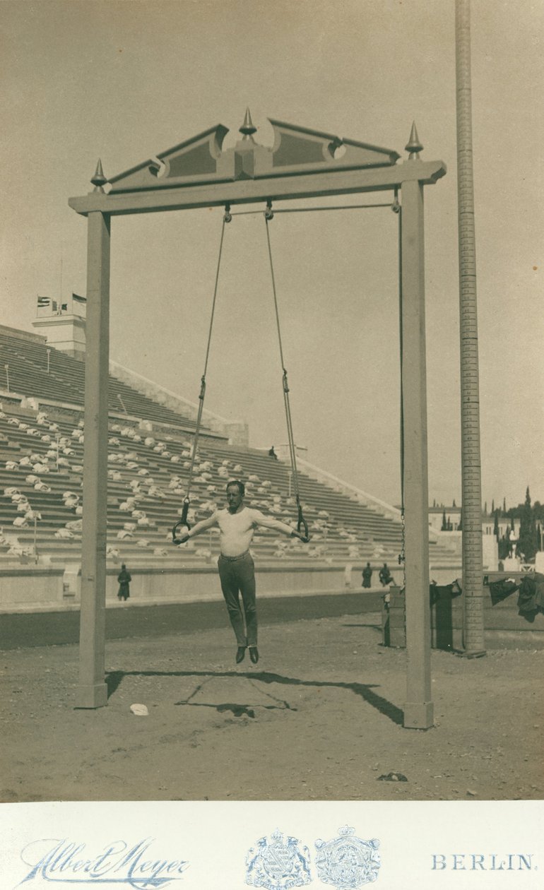 Juegos Olímpicos, 1896; el atleta Herman Weingartner, tercero en los anillos de Meyer Albert