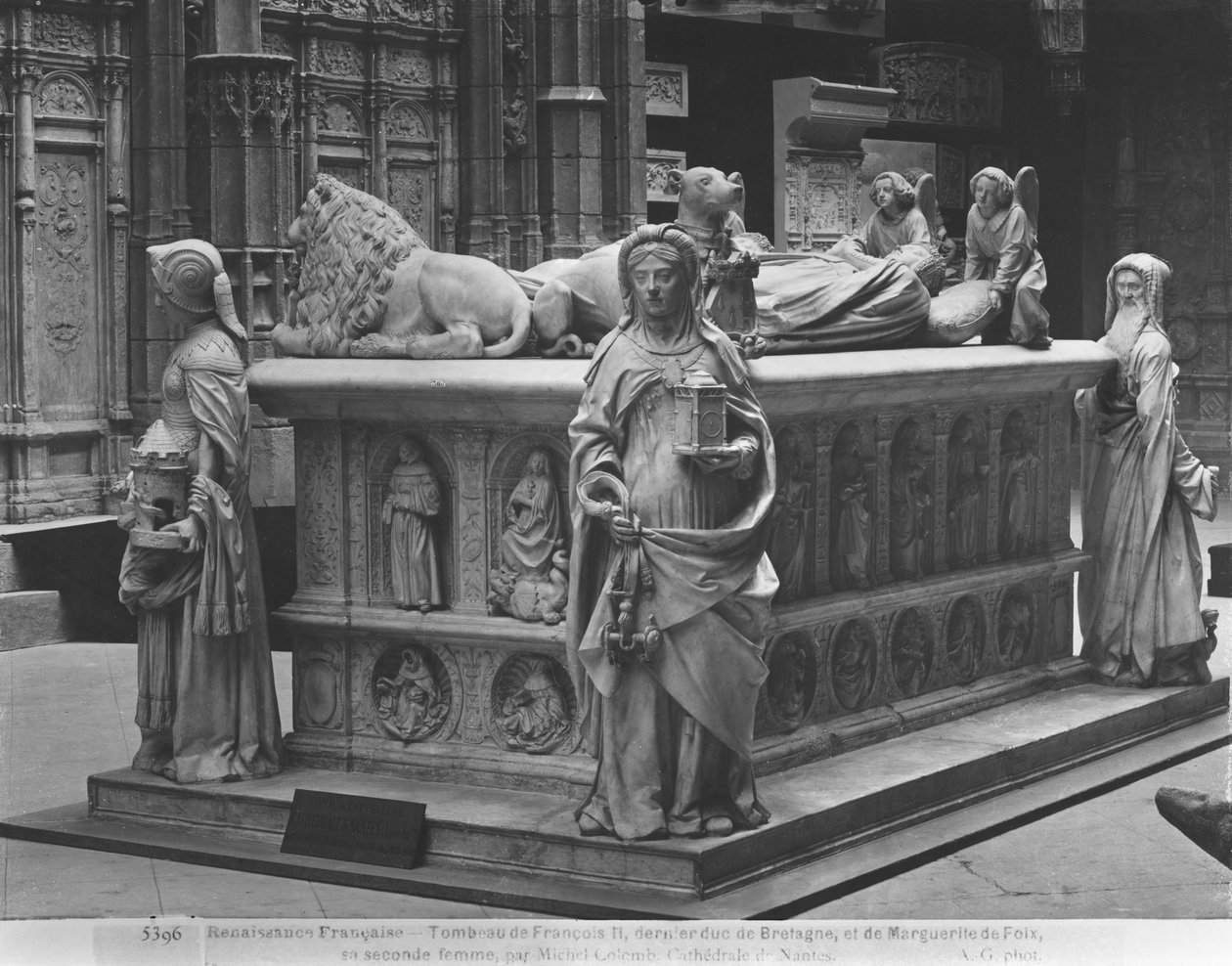 Nantes, Catedral de San Pedro y San Pablo, Tumba de Francisco II, Duque de Bretaña y Margarita de Foix, 1502-07 de Michel Colombe