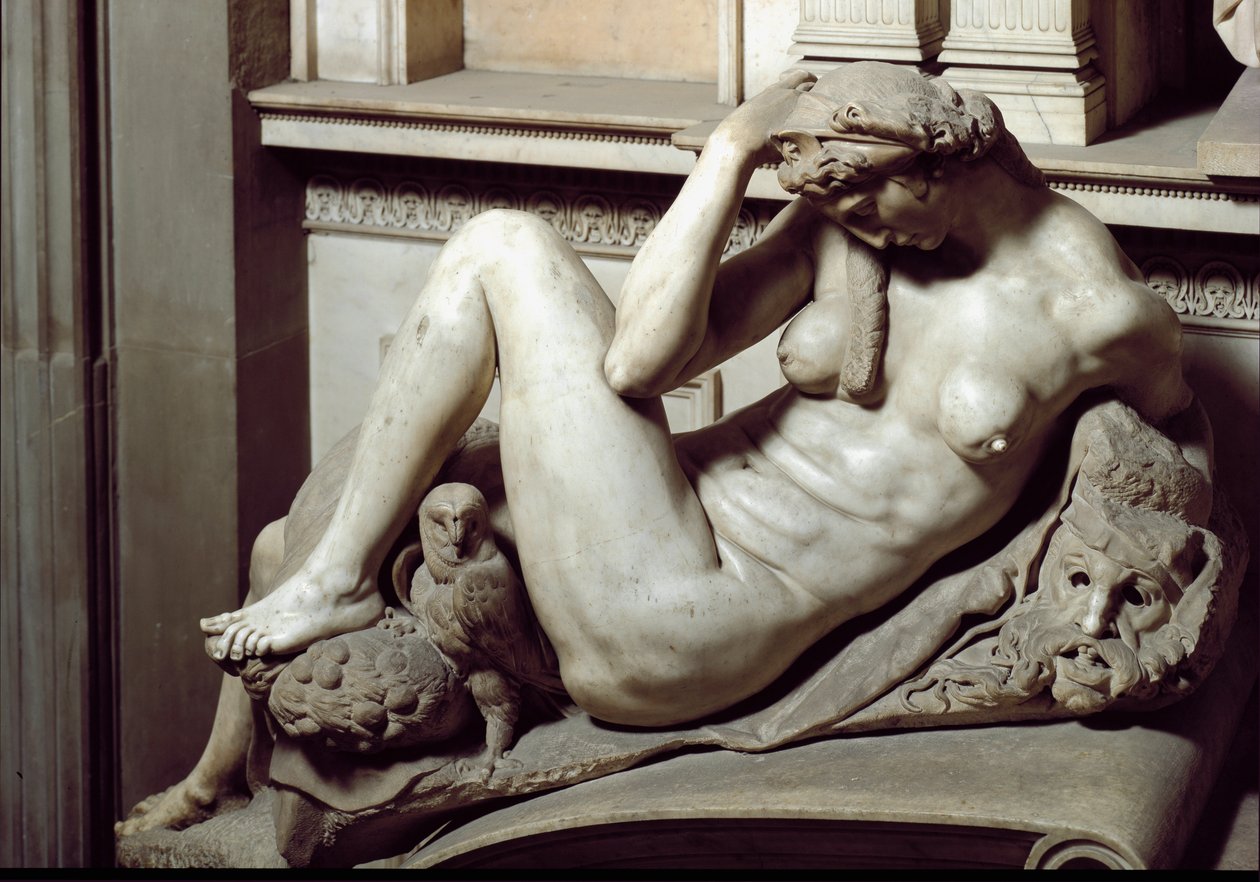 Alegoría de la noche. Mausoleo de Giuliano de Médici. Escultura de mármol de Michelangelo Buonarroti