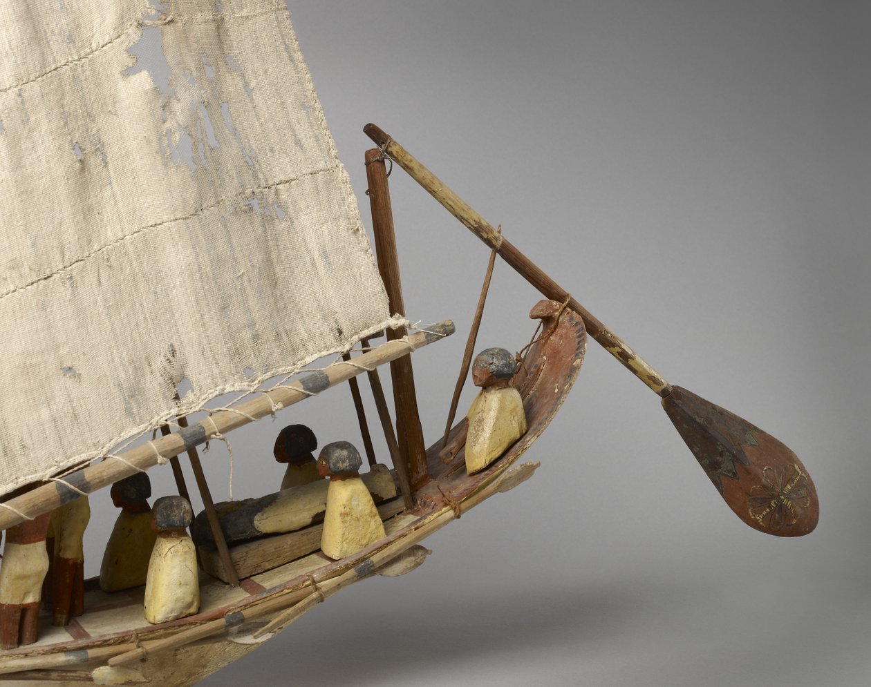 Modelo de barco con vela, remos y 10 figuras, c.1975-1640 a.C. de Middle Kingdom Egyptian