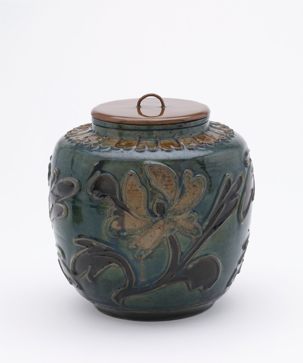 Jarra policromada con tapa de laca de Ming Dynasty Chinese School