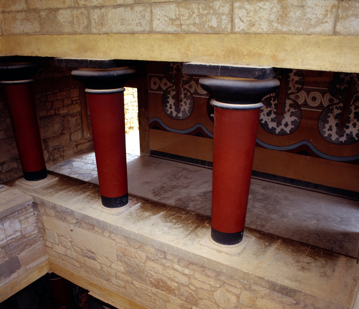 Arte griego: la gran escalera del Palacio de Cnosos, Grecia de Minoan