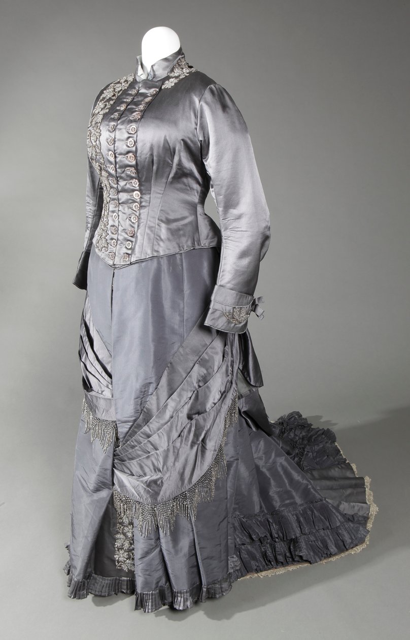 Vestido de tres piezas gris acero incluye dos corpiños y una falda. Usado por Eliza Albray Wessel en Cincinnati de Miss Galvin