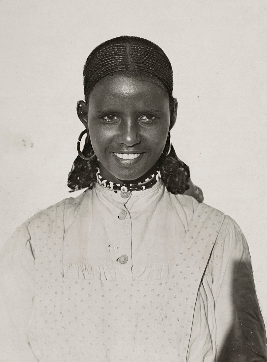 Construyendo un Imperio en la era fascista: niña abisinia, 09/05/1936 (foto en b/n) de Modestino Baldinetti