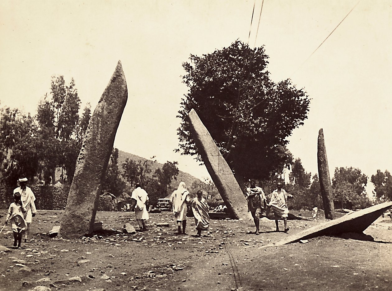 Construyendo un Imperio en la era fascista: sitio donde una vez estuvo el Obelisco de Axum, ahora trasladado a Roma, 09/05/1936 (foto en b/n) de Modestino Baldinetti