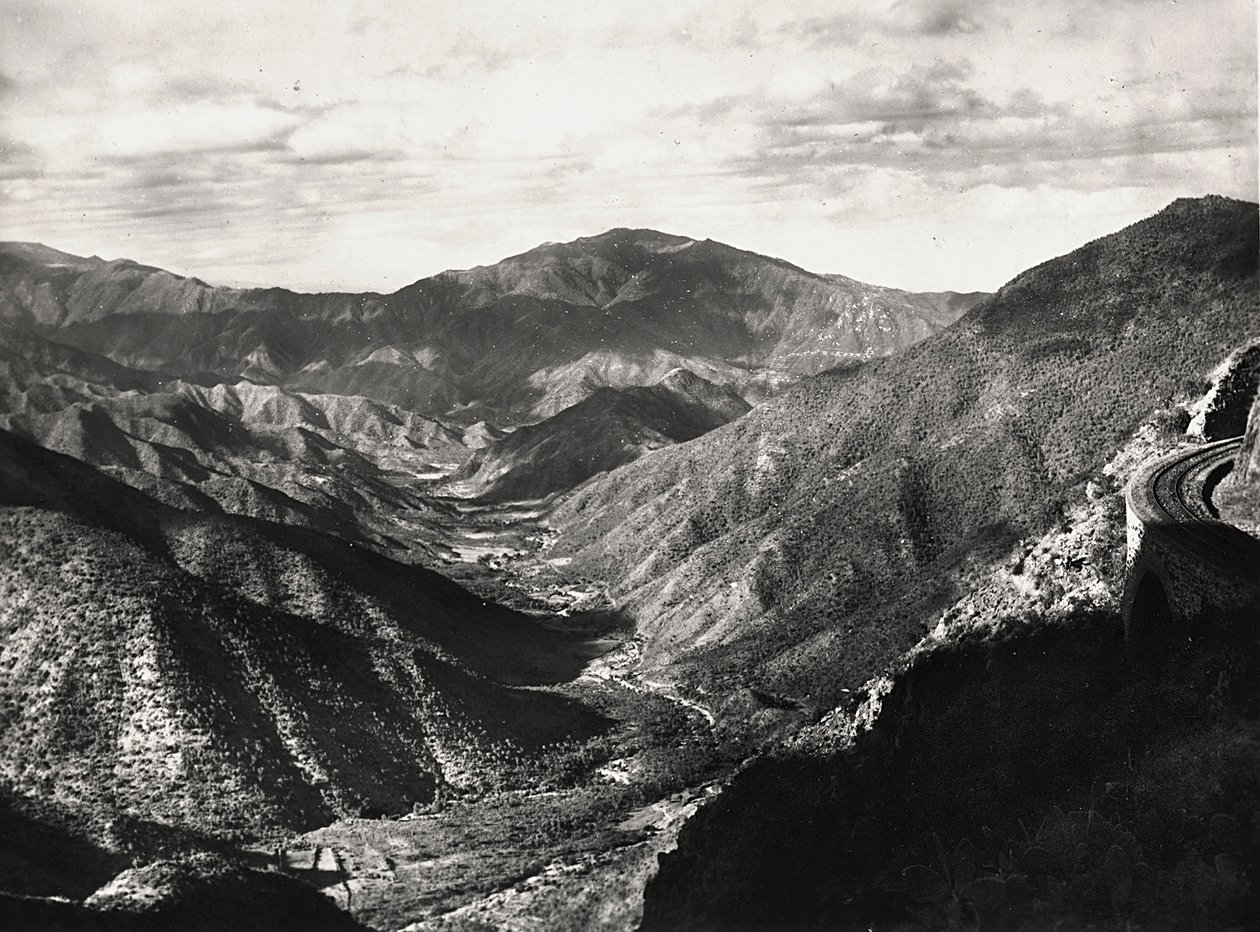 Construyendo un Imperio en la era fascista: el valle de Dorfu, 09/05/1936 (foto en b/n) de Modestino Baldinetti