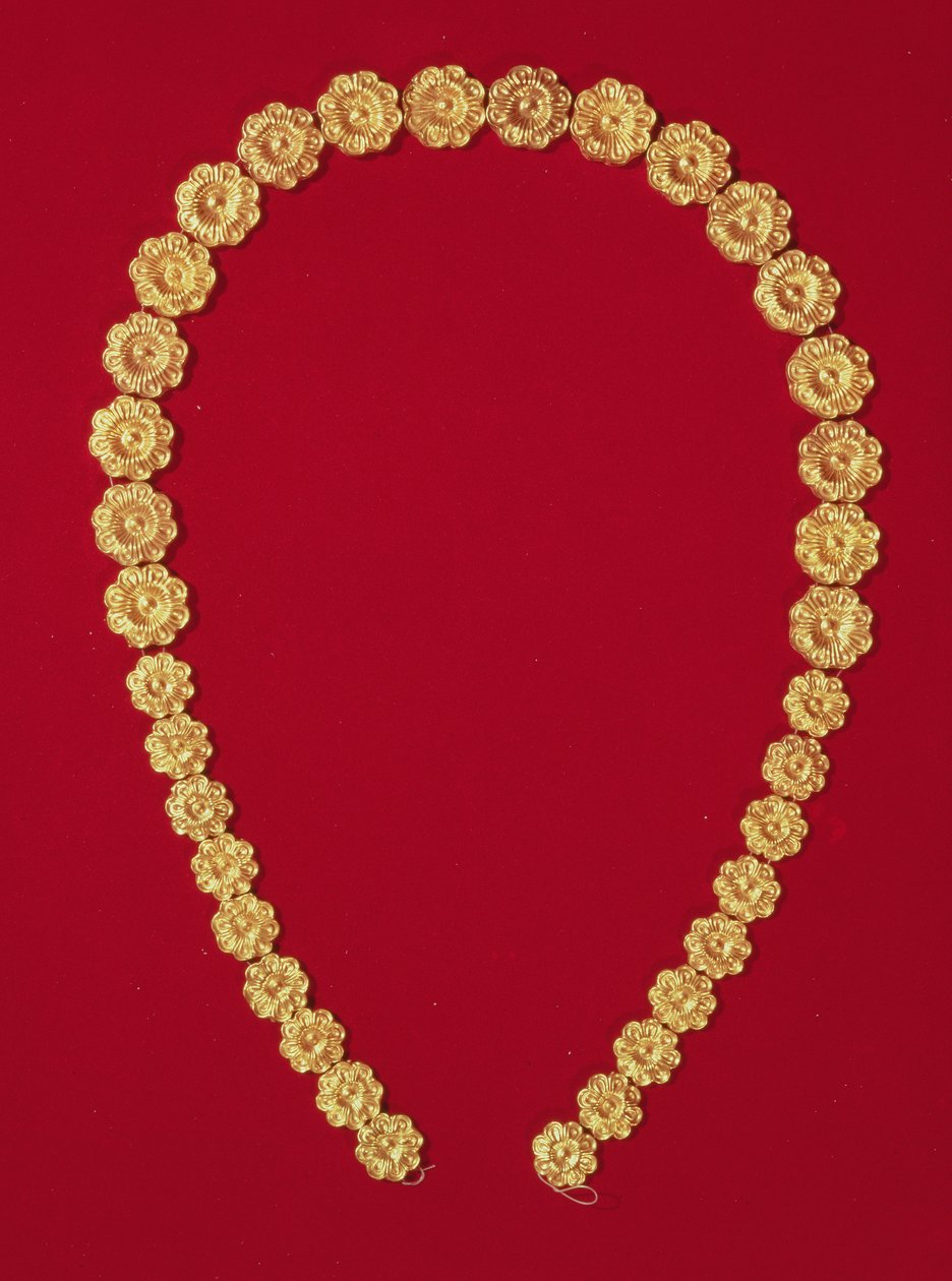 Collar de cuentas en relieve con forma de roseta, de la Tumba Tholos en Dendra, c.1400 a.C. de Mycenaean