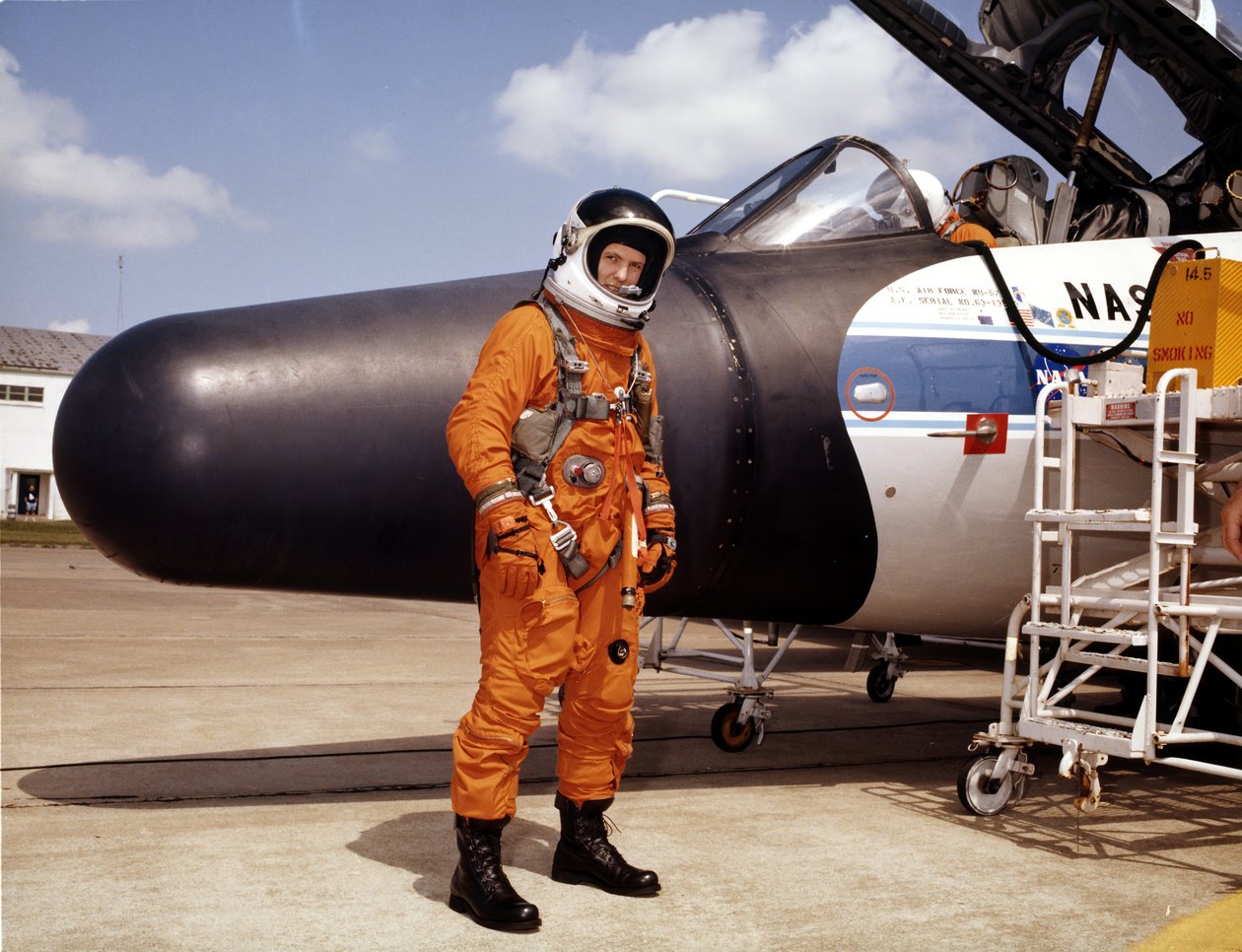 Astronauta de la NASA con avión experimental, 1979 de NASA Images