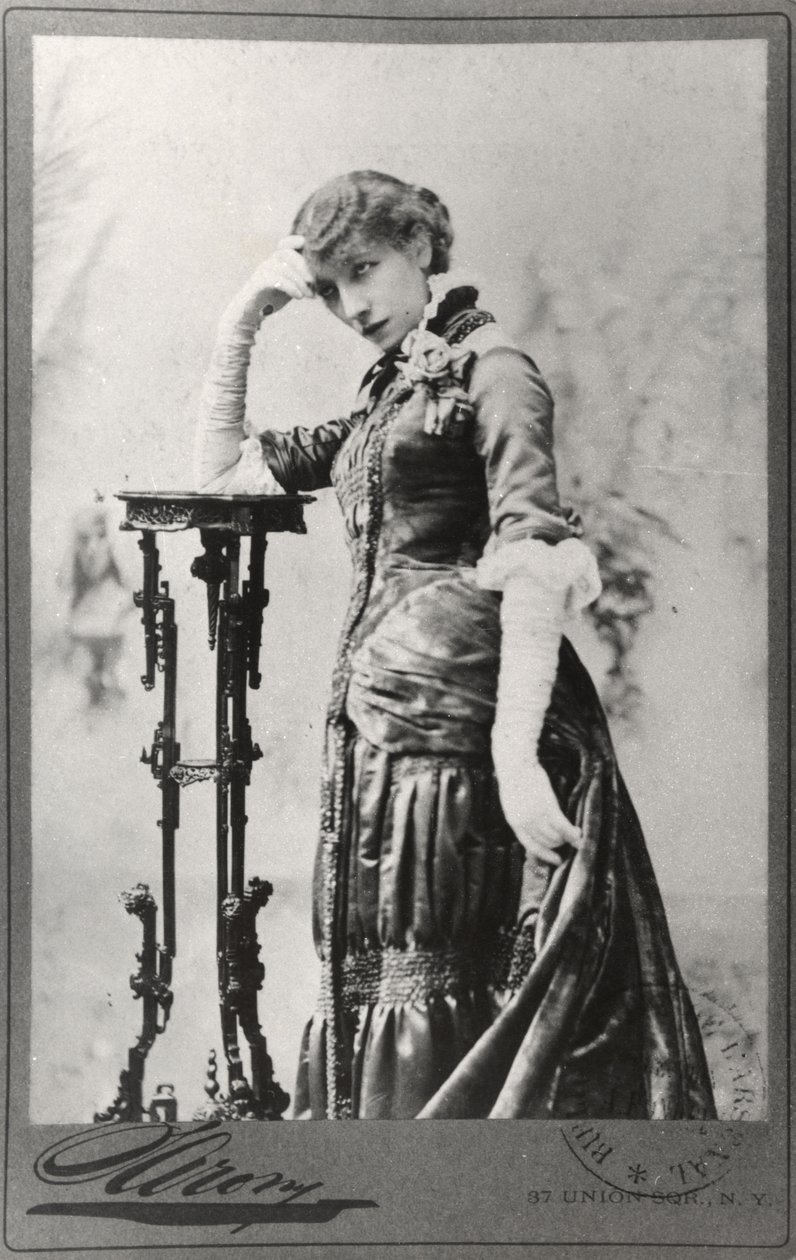 Retrato de Sarah Bernhardt tomado en los Estados Unidos de Napoleon Sarony
