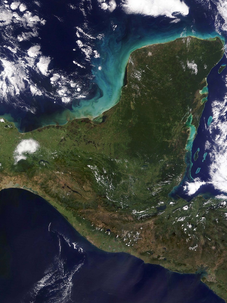 Península de Yucatán, sureste de México, separando el Golfo de México del Mar Caribe fotografiada por satélite. Crédito NASA. Ciencia Tierra Geología Oceanografía de National Aeronautics and Space Administration National Aeronautics and Space Administration