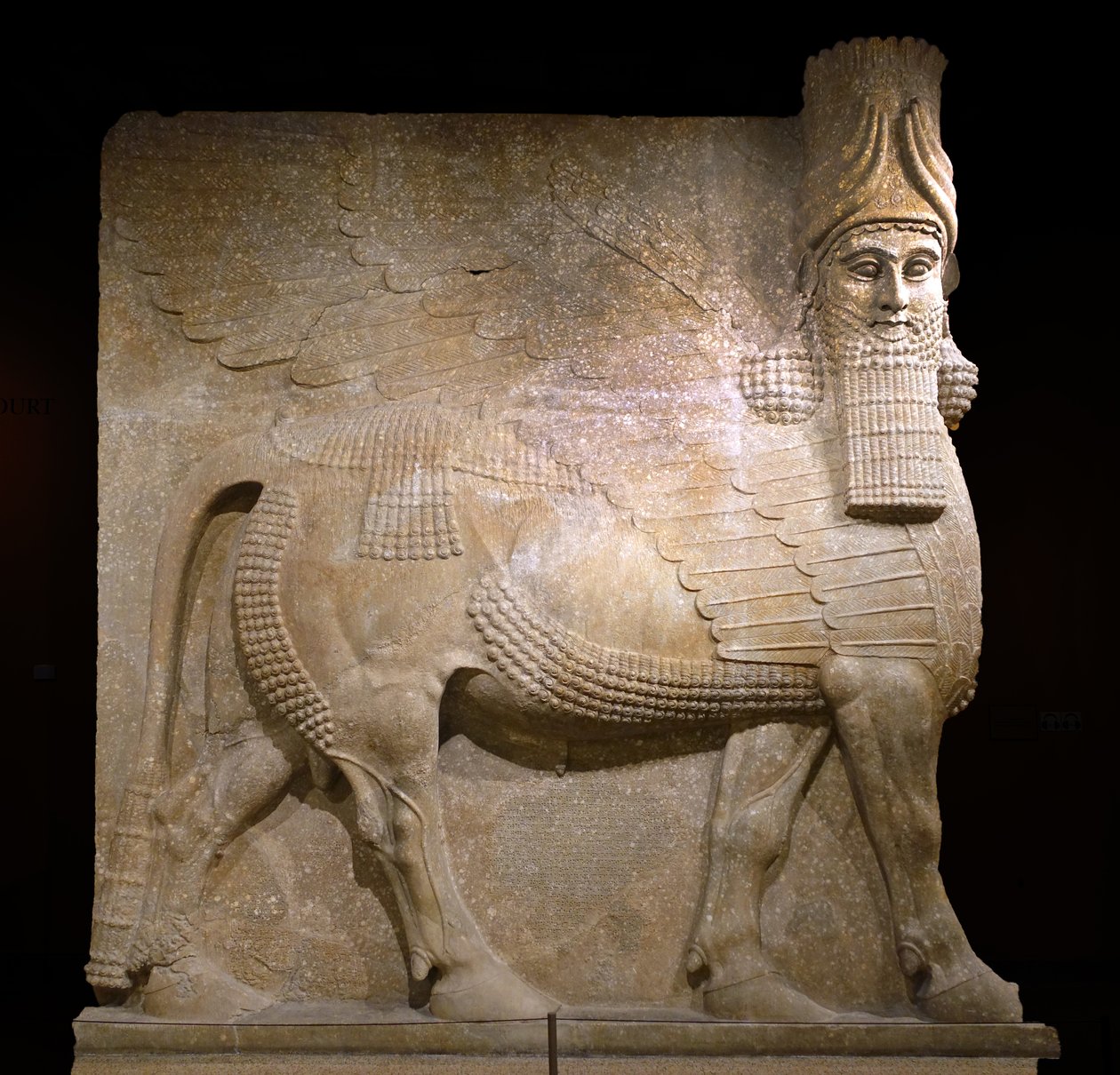 Toro alado del patio VIII en el palacio del Rey Sargón II, Khorsabad, 721-705 a.C. (¿yeso?) de Neo Assyrian Neo Assyrian