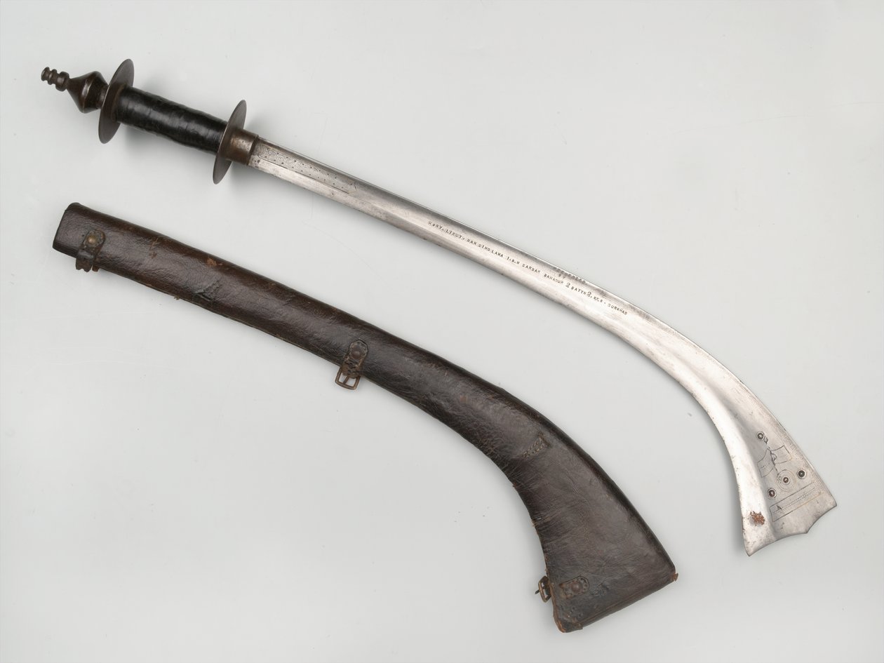Espada Kora y vaina de Nepalese School