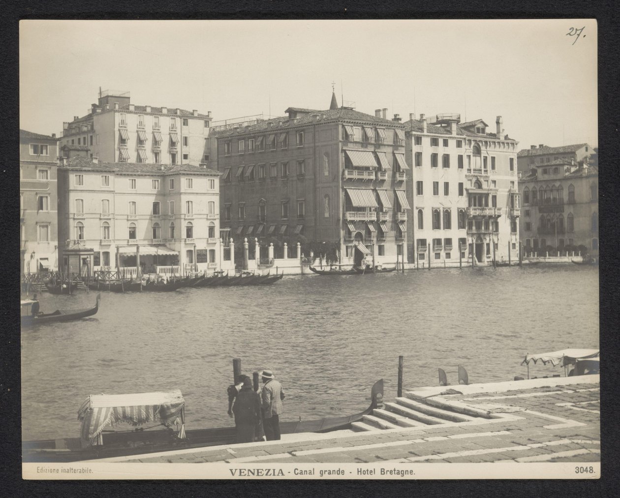 Exterior del Hotel Bretagne en Venecia Venecia - Gran Canal - Hotel Brittany (título sobre objeto) de Neue Photographische Gesellschaft