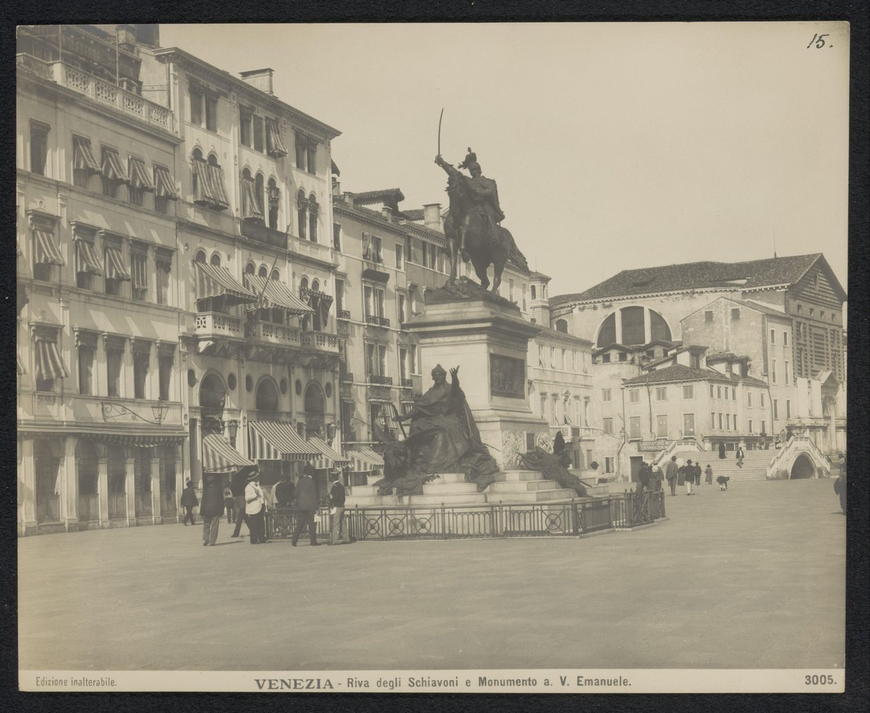 Riva degli Schiavoni te Venetië, conoció a een ruiter standbeeld van Victor Emmanuel II van Italië Venecia - Riva degli Schiavoni y Monumento a. V. Emanuele (título sobre objeto) de Neue Photographische Gesellschaft