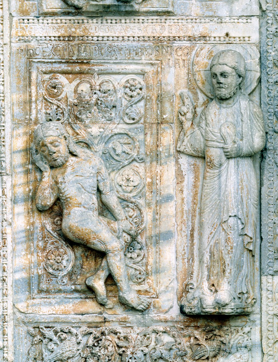 La historia de Adán y Eva, del lado sur del pórtico oeste, c.1120-38 (detalle) de Nicholaus