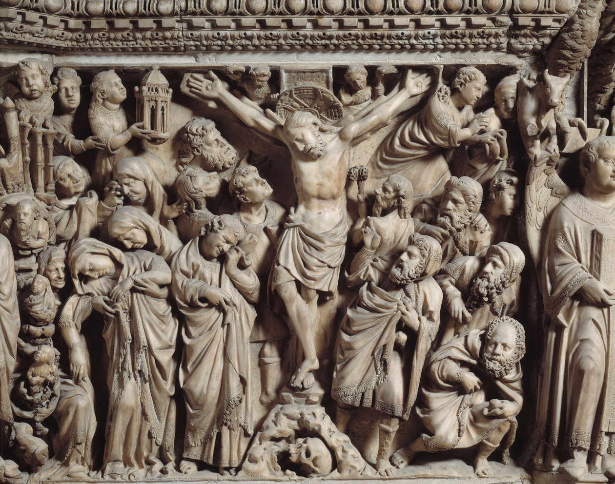 La Crucifixión (detalle) del Púlpito de Nicola Pisano