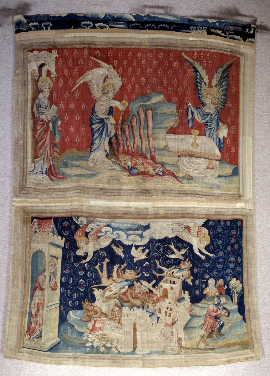 Tapiz del Apocalipsis (1373-1383), n. 59: la segunda y tercera botellas vertiéndose sobre el mar y las aguas. Abajo, n. 66, Babilonia es invadida por demonios. Tapiz de Nicolas Bataille (1330-1405) de Nicolas Bataille