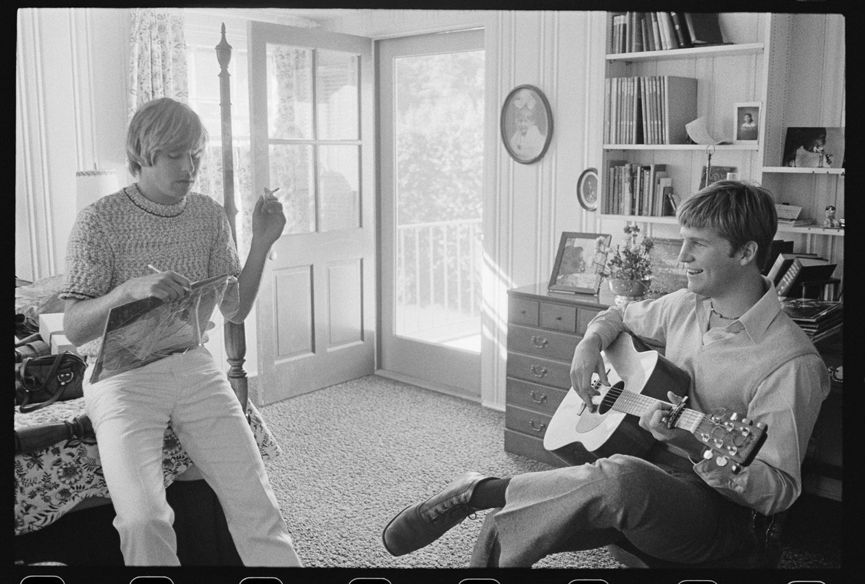 Los hermanos Beau Bridges y Jeff Bridges escribiendo una canción de Orlando Suero