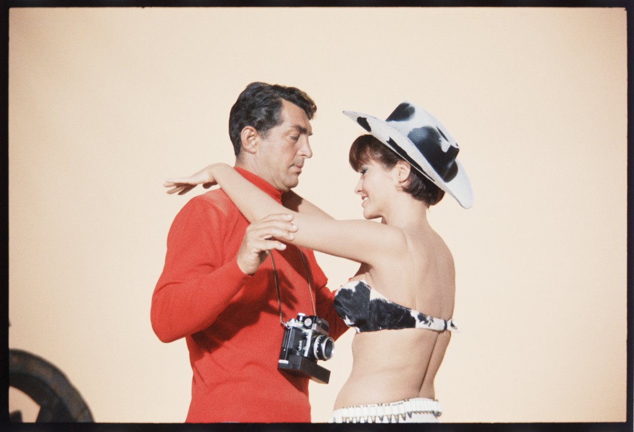 Dean Martin como Matt Helm en el set de 