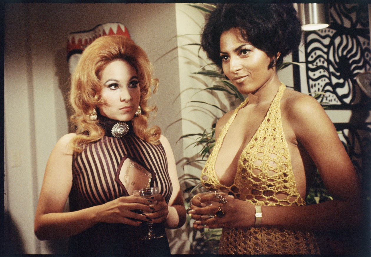 Pam Grier como extra en el set de 