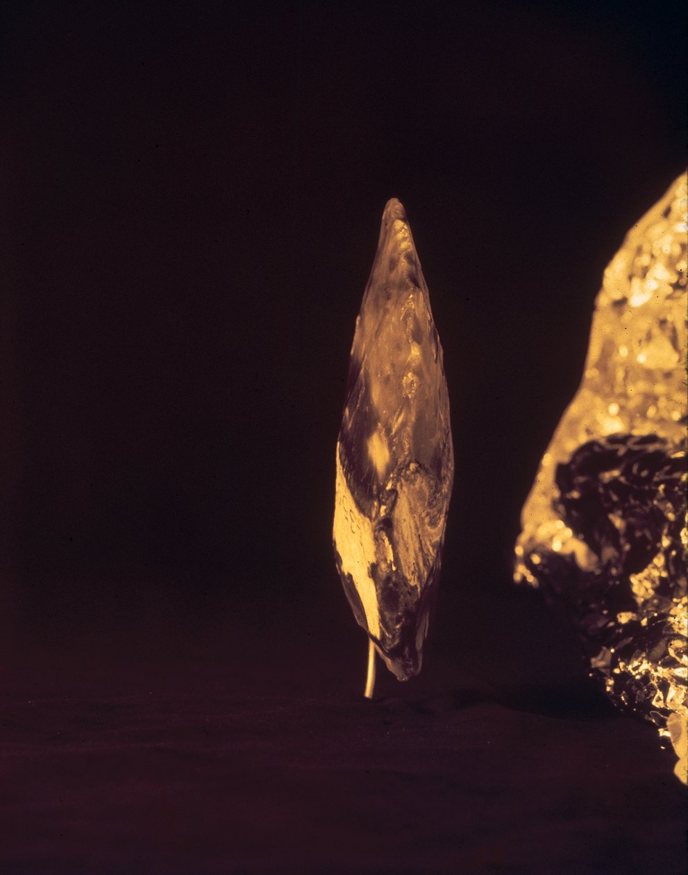 Hacha o punta de lanza tallada (sílex) de Paleolithic