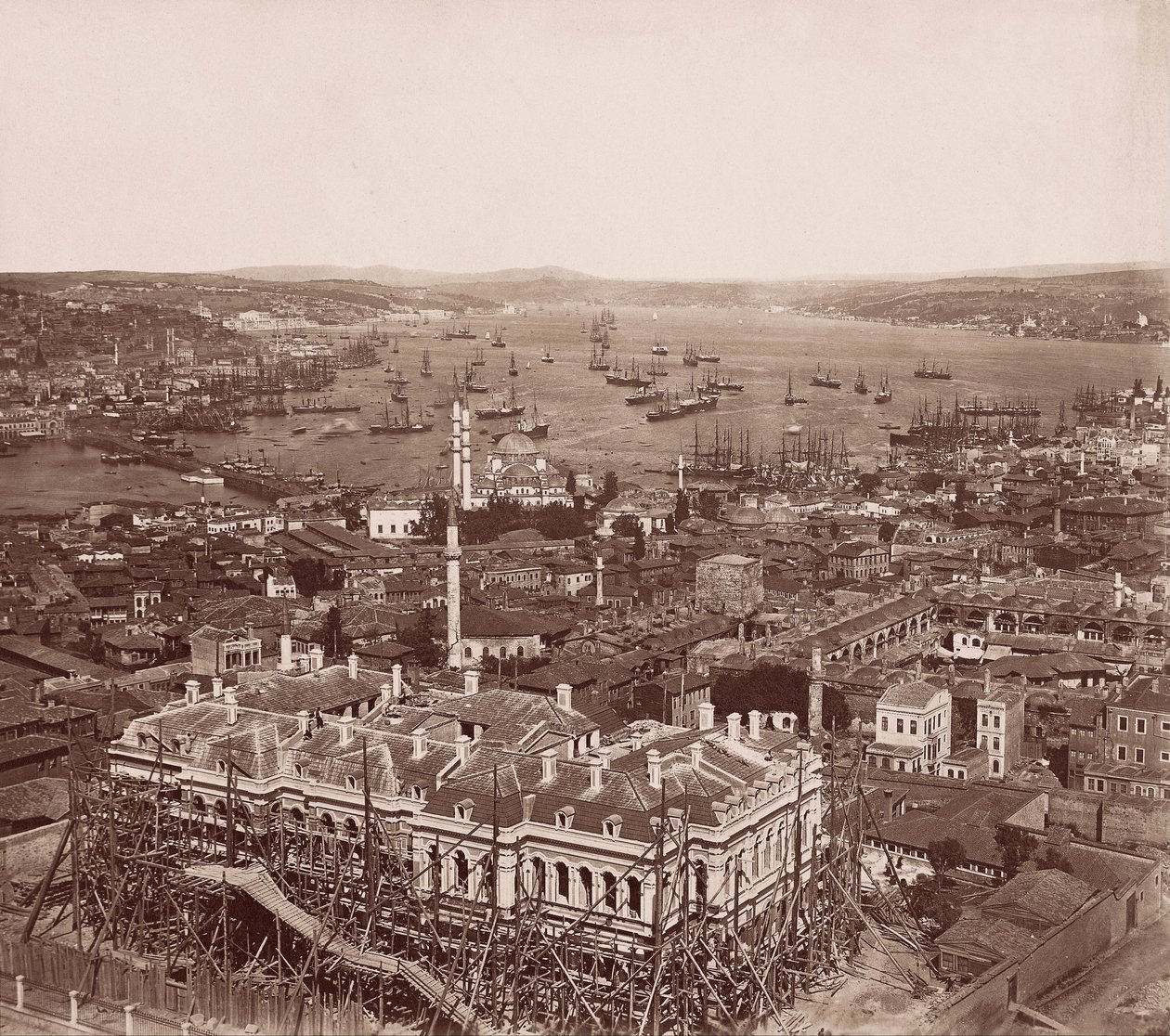 El Bósforo desde la Torre Beyazd de J. Pascal Sebah