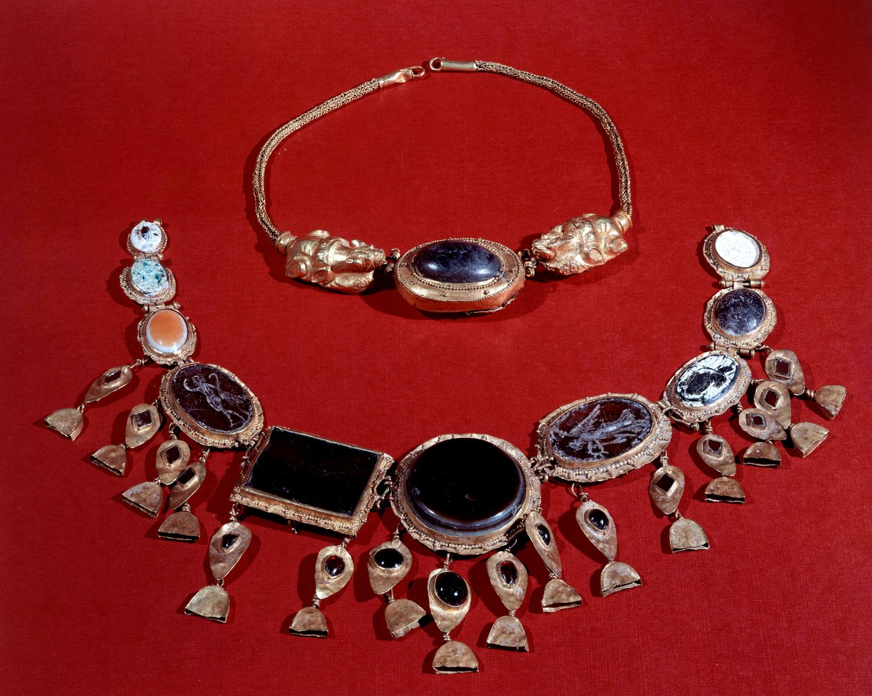 Arte persa: dos collares de oro, período Parto, siglo III d.C. de Persian