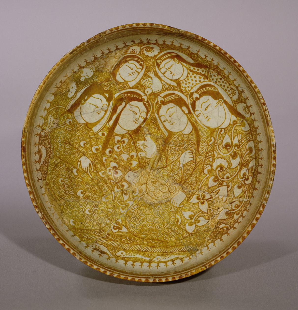 Cuenco, de Kashan, Irán, período selyúcida, 1211-12 d.C. de Persian School