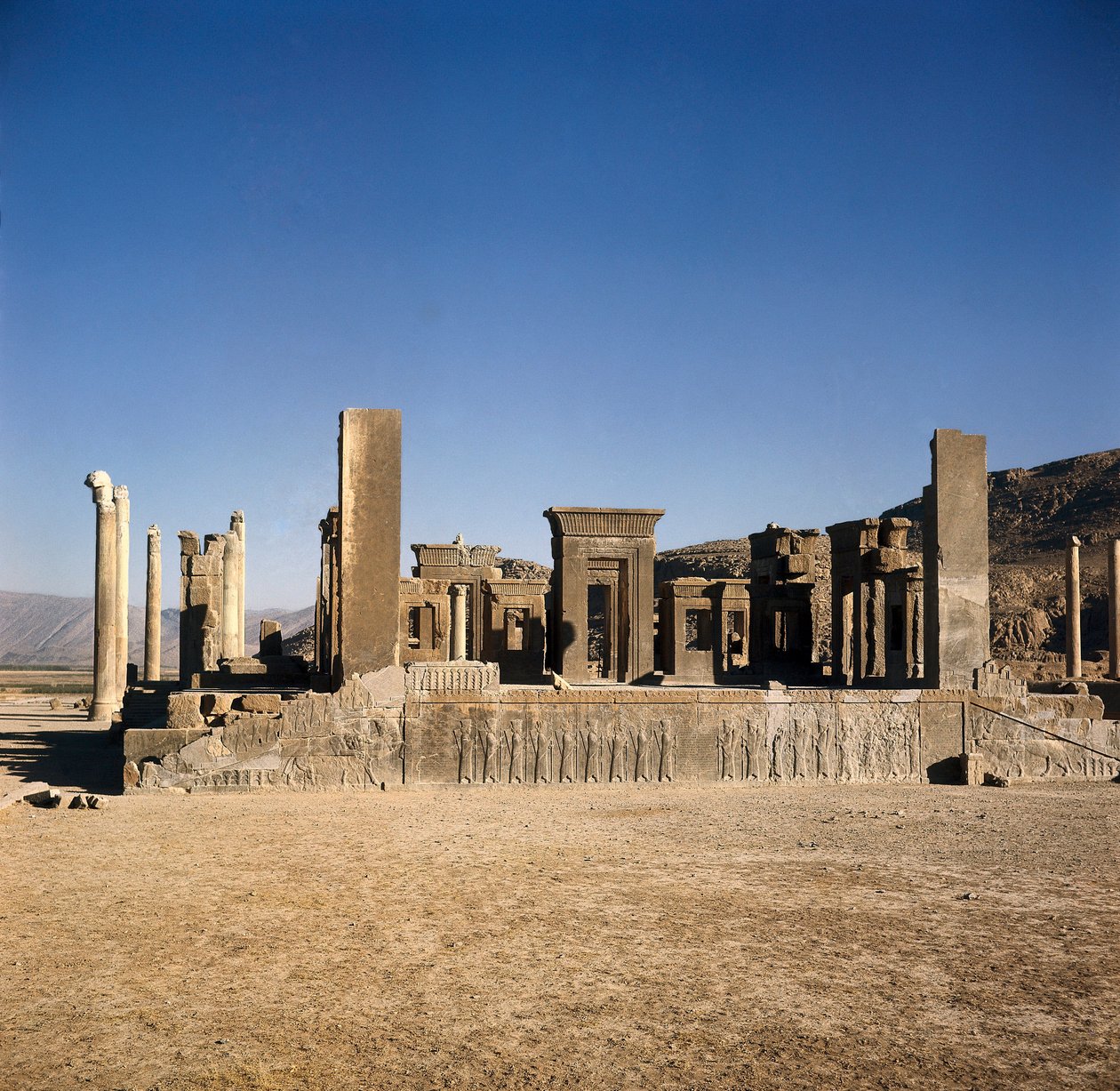Palacio de Darío I (550-486 a.C.) en Persépolis (Irán), Sitio del Imperio Persa de los Aqueménidas. Siglos VI - V a.C. de Persian School