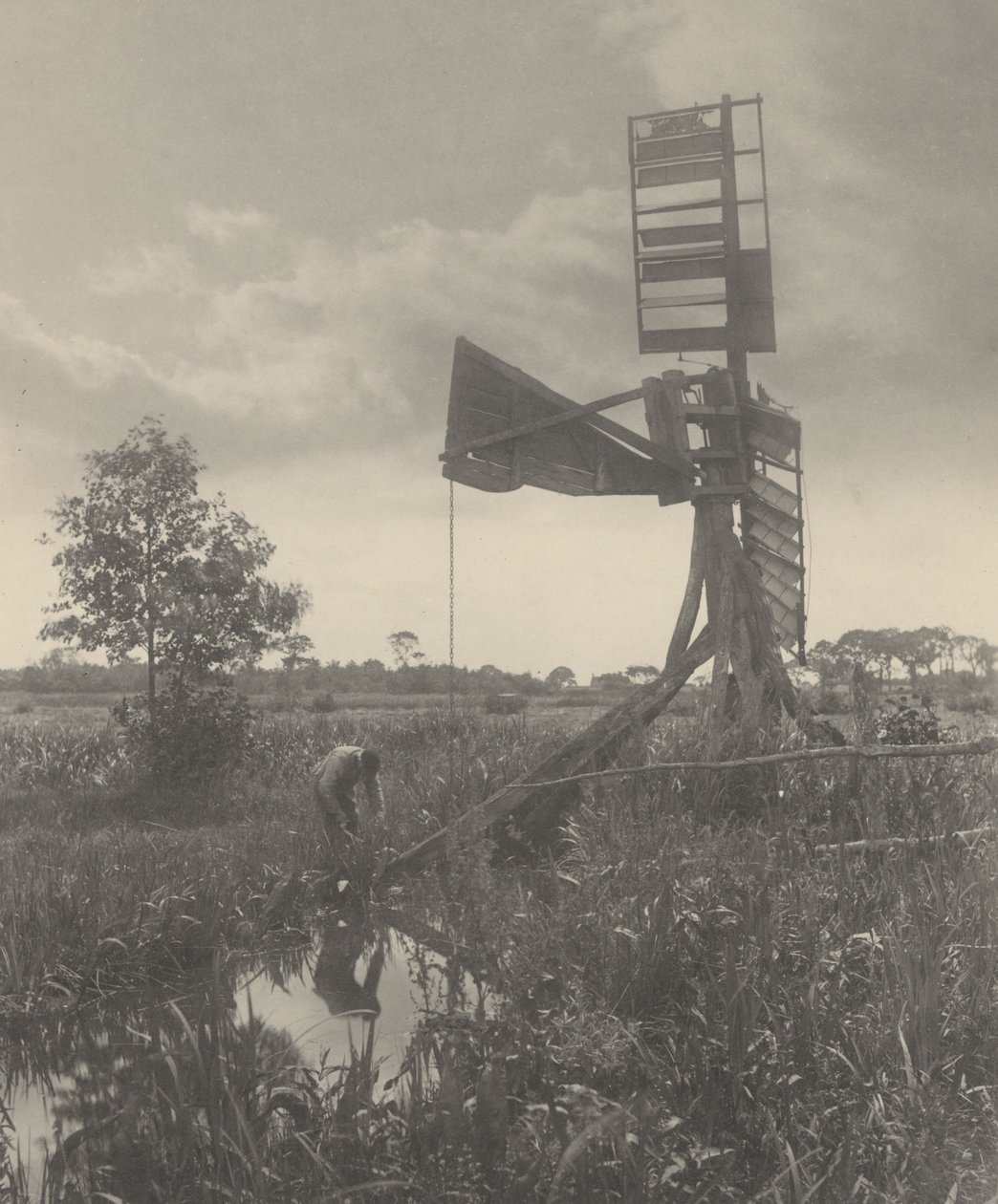 Un molino de agua en ruinas,1886 (foto) de Peter Henry Emerson