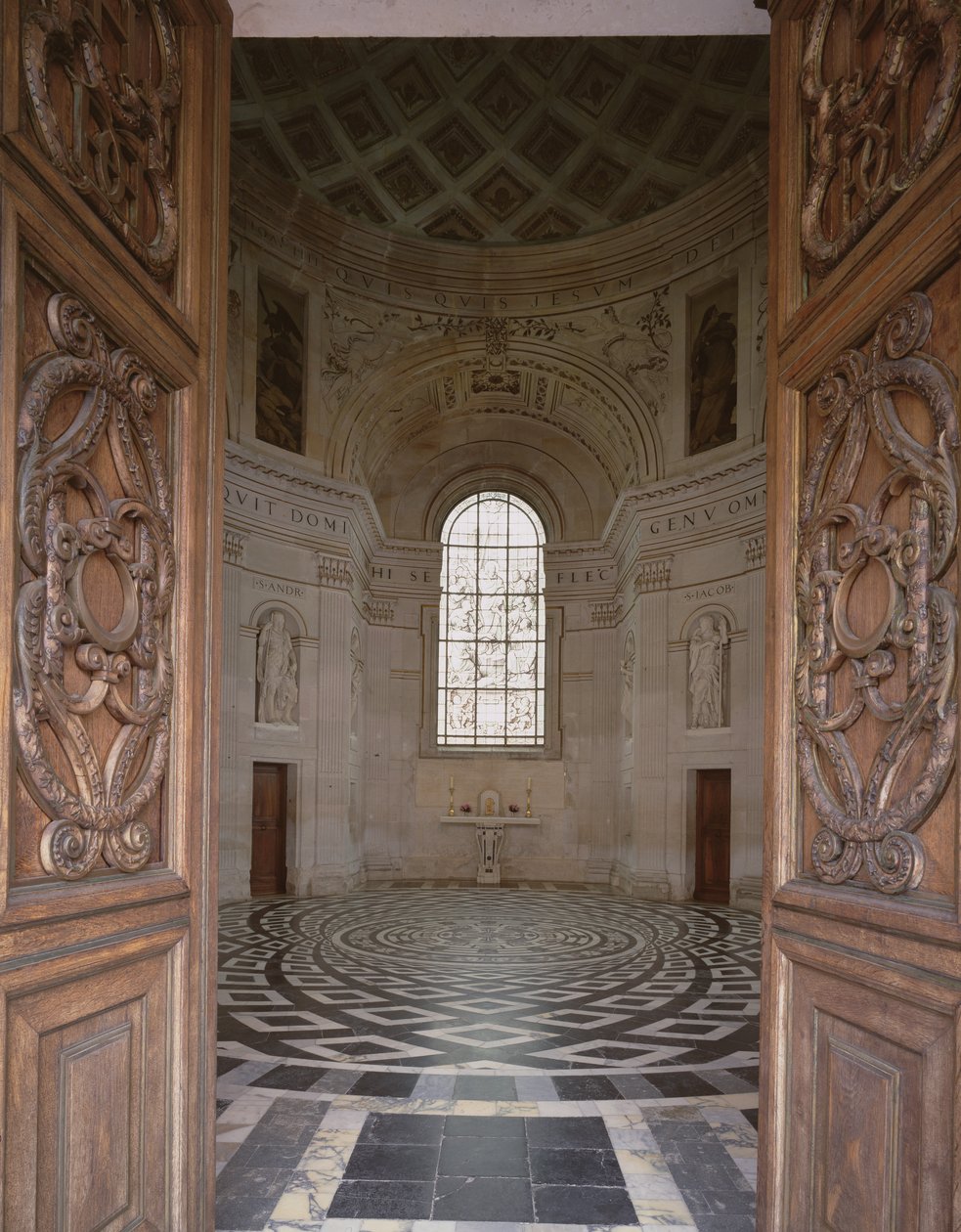 Vista interior de la capilla, c.1522 de Philibert Delorme