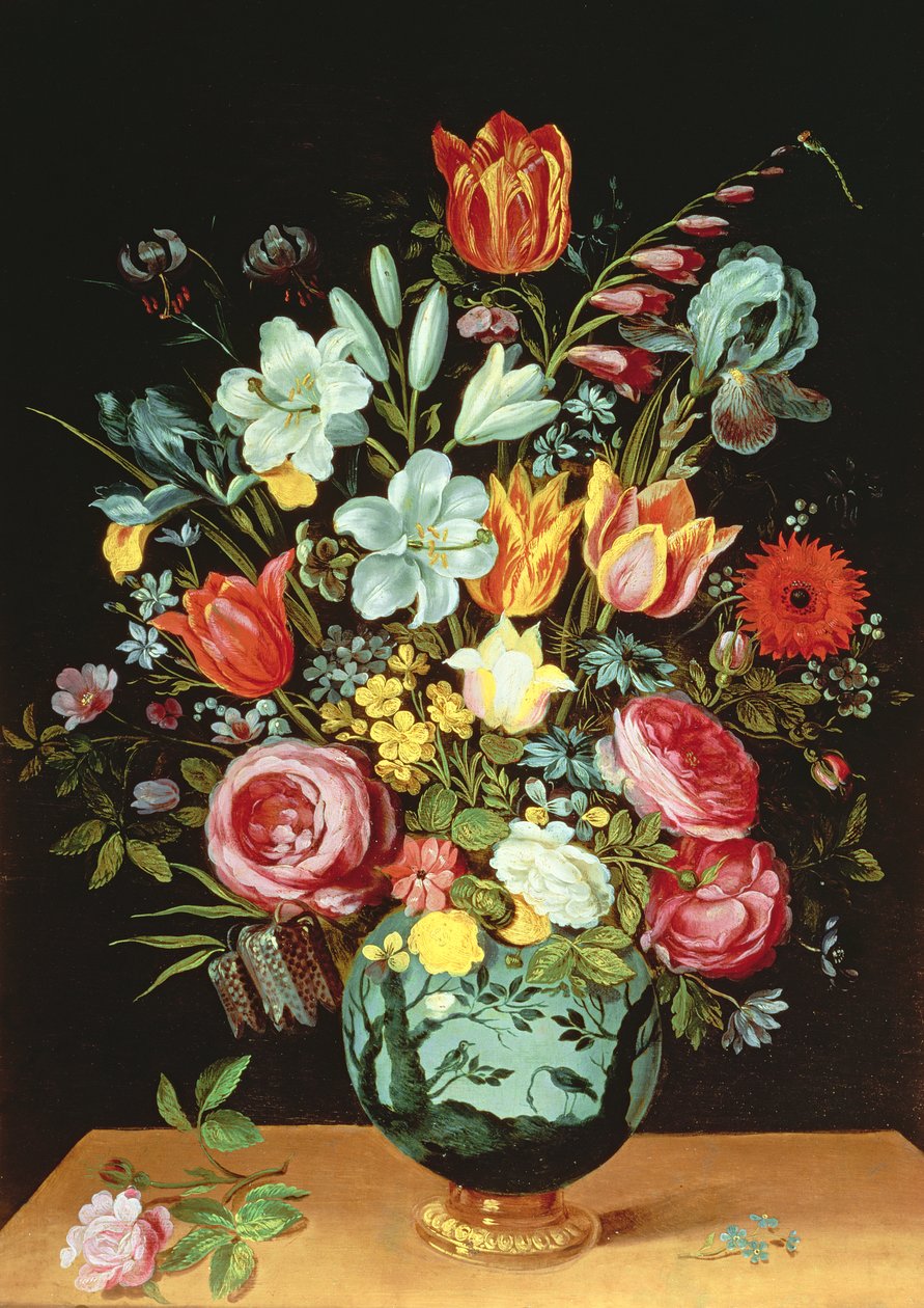 Una naturaleza muerta de flores en un jarrón de porcelana sobre una repisa de Phillipe de Marlier