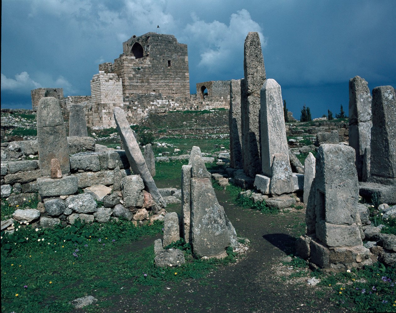 Fortaleza cruzada y Templo de los Obeliscos de Phoenician Phoenician