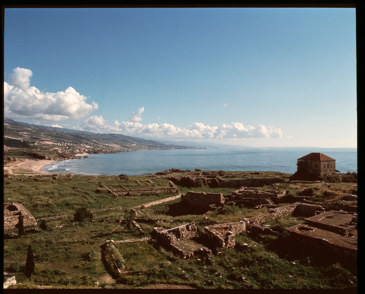 Vista del sitio arqueológico, 3er a 2do milenio a.C. de Phoenician Phoenician