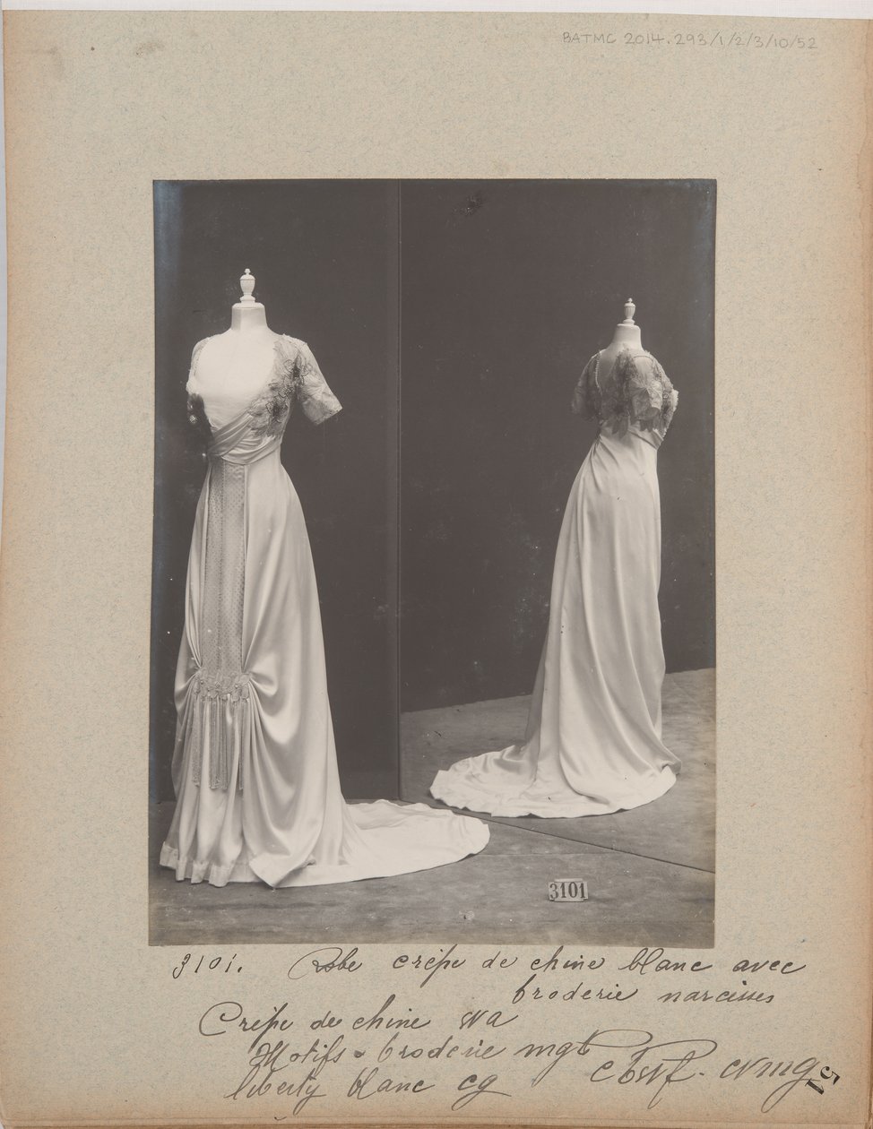 Página de álbum: Casa de Worth, vestido de baile de Photographer French