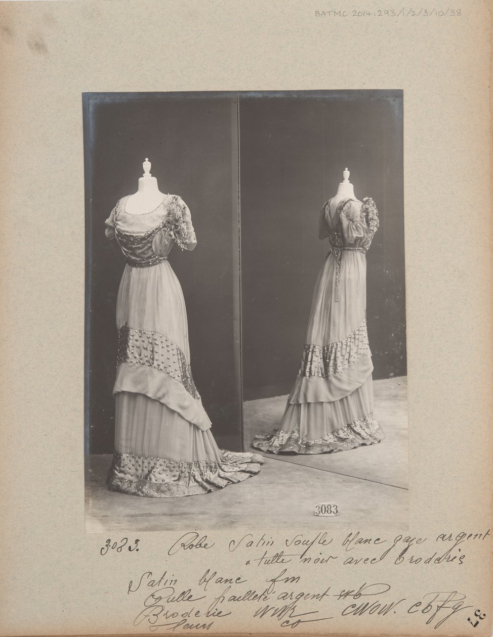 Página de álbum: Casa de Worth, vestido de baile de Photographer French