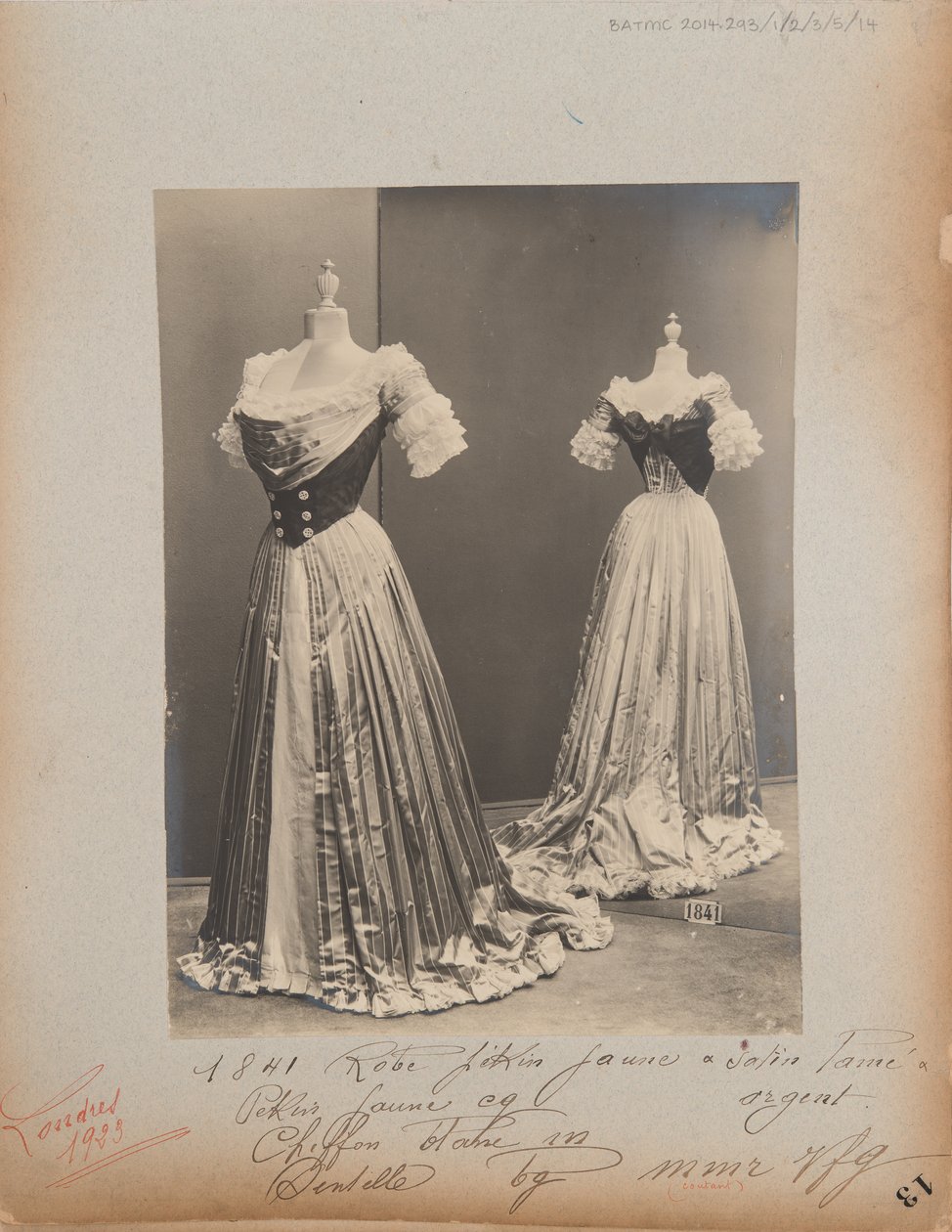 Página de álbum: Casa de Worth, vestido de baile de Photographer French