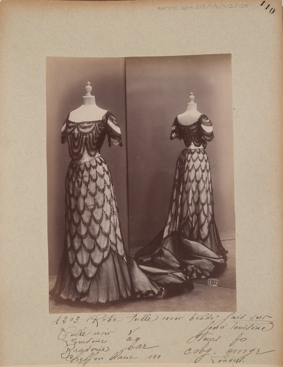 Página del Álbum: Casa de Worth, Vestido de Baile de Photographer French