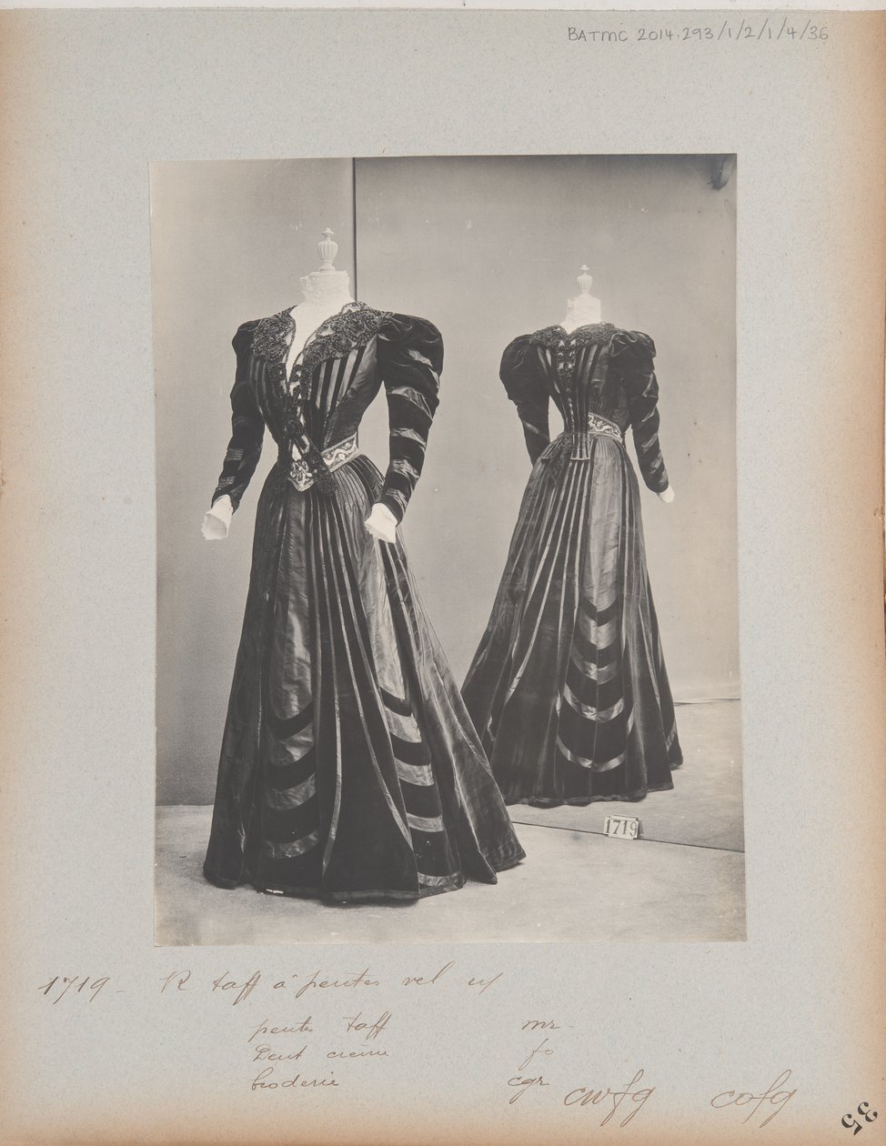 Página de álbum: Casa de Worth, vestido de Photographer French