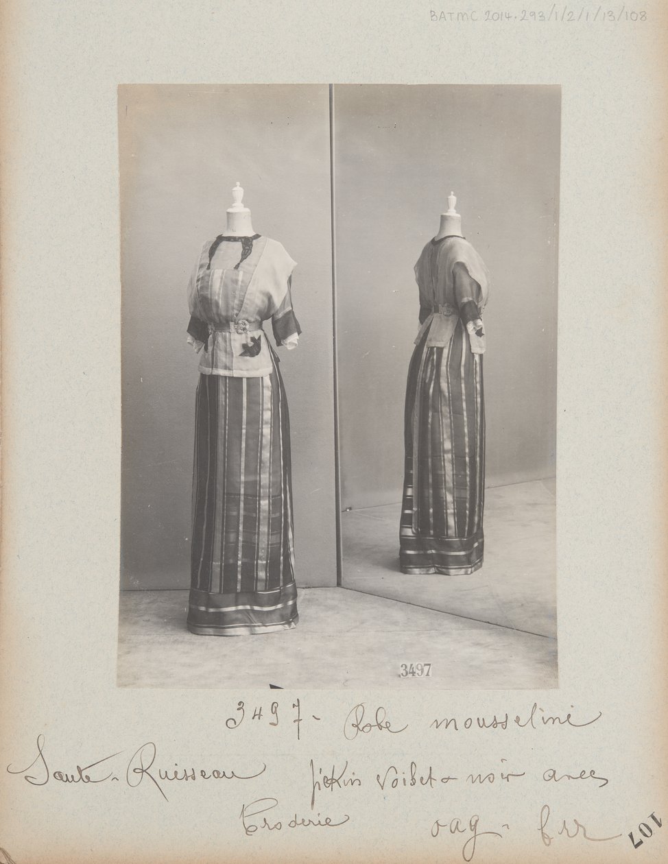 Página del Álbum: Casa de Worth, Vestido de Photographer French