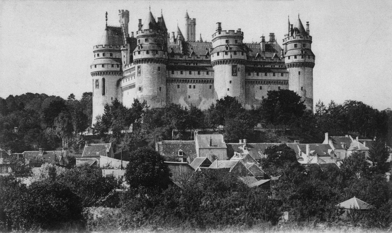 Postal del castillo de Pierrefonds, hacia 1900 (fotografía en blanco y negro) de Photographer French