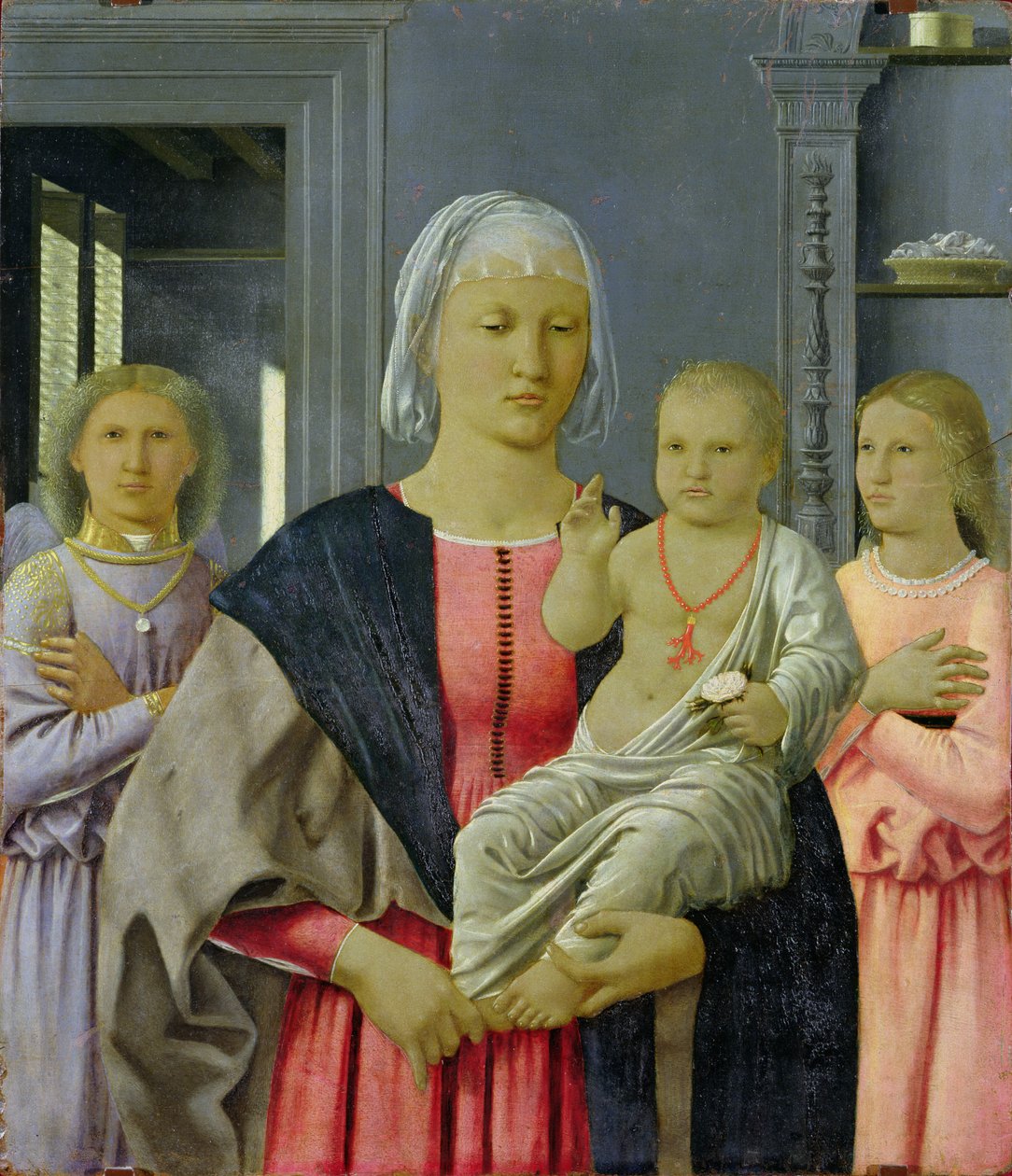 Madonna de Senigallia con Niño y Dos Ángeles, c.1470 de Piero della Francesca