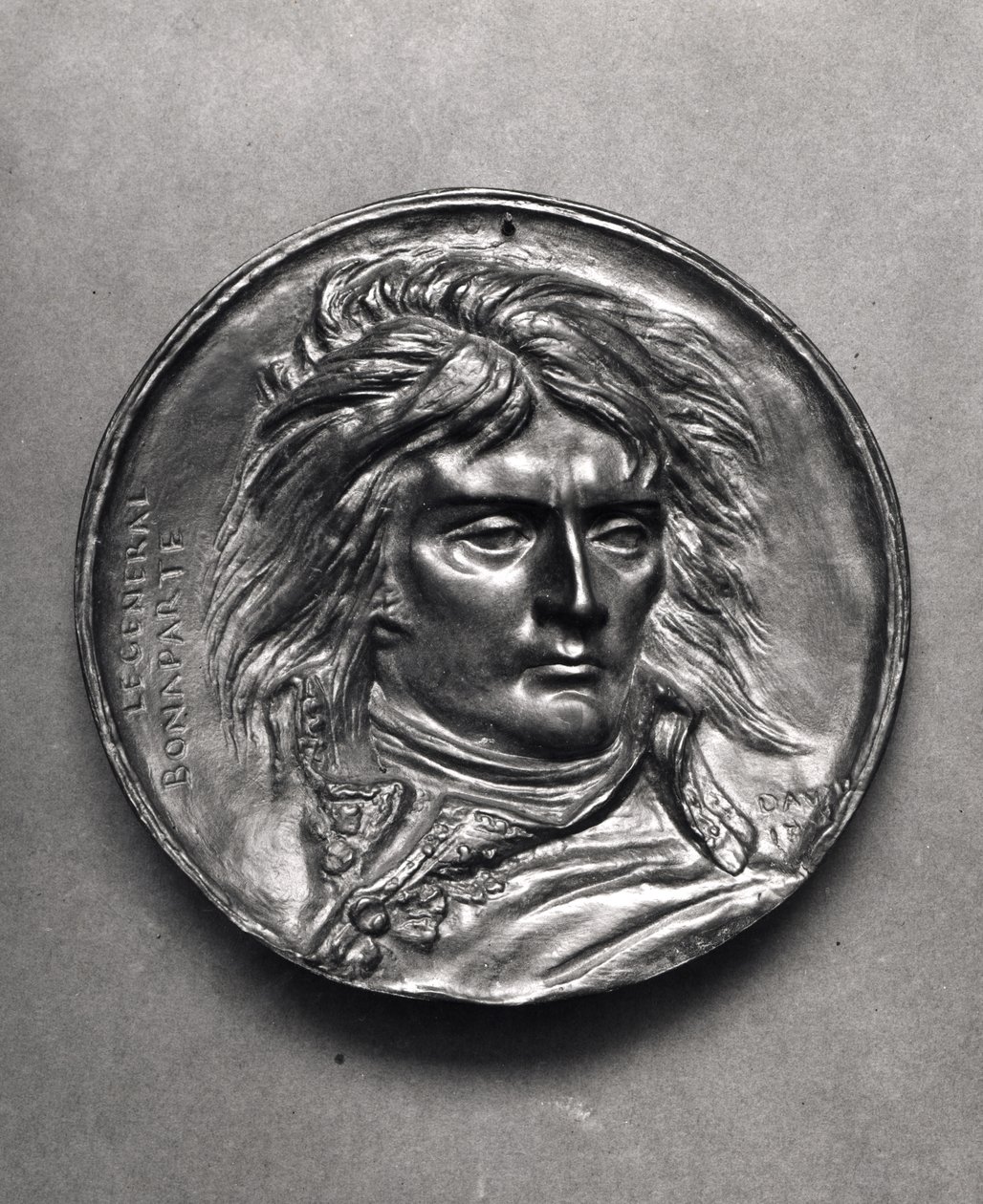 Medallón de retrato del General Bonaparte (1769-1821) c.1830 de Pierre Jean David d